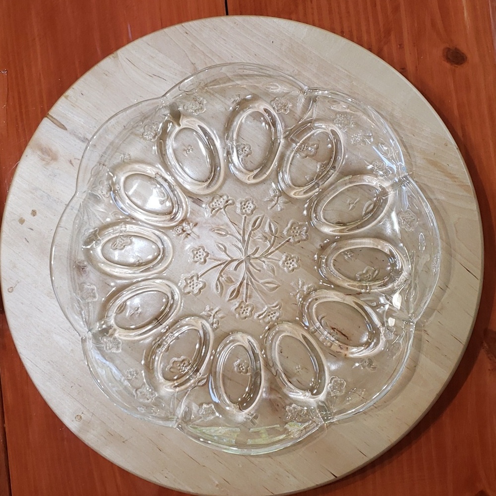 Vintage Deviled Egg Platter - Picture 2 of 6